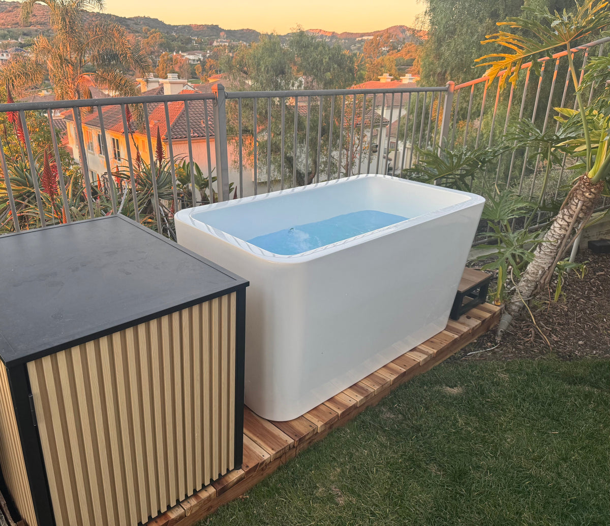 RevX Acrylic X Tub Cold Plunge with LUX Chiller & Filtration System